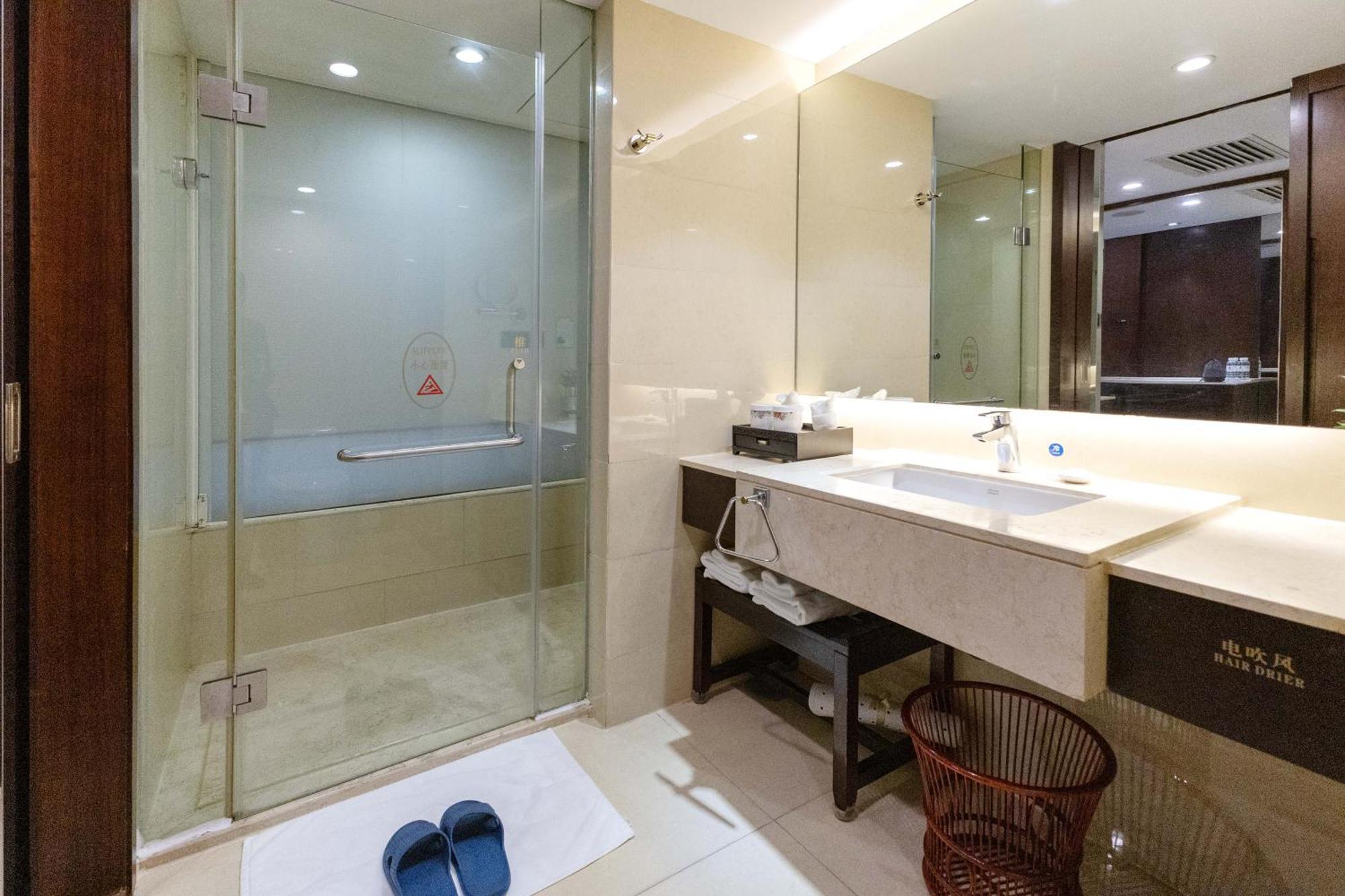 Standard Twin Room Garden View Baiyun,1742793913:JPEG